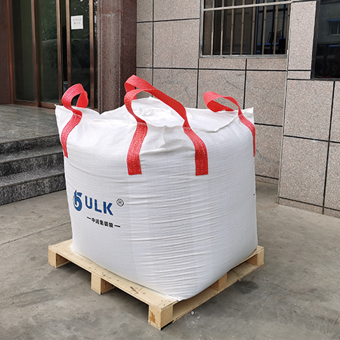 Bulk fertilizer bag